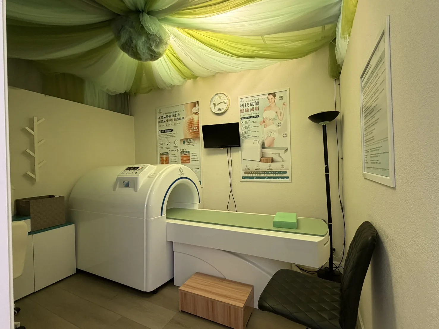 Zenyra wellness capsule room